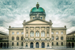 Jungfreisinnige wollen Löhne der Bundes-Parlamentarier kürzen